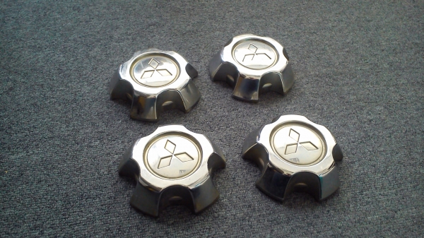 ฝาปิดดุมล้อ Mitsubishi Pajero Pinin