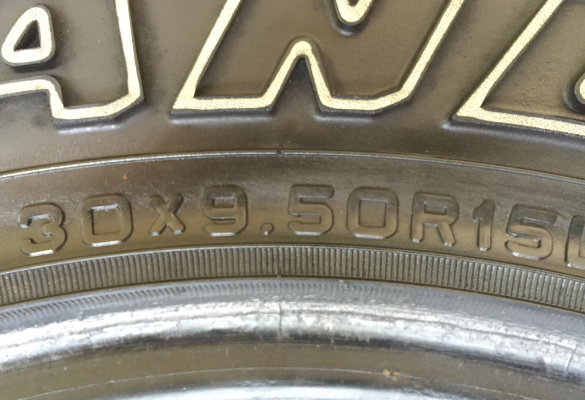 ยาง All Dunlop 30 9.5 R15 พร้อมใช้งาน ราคาไม่แพง