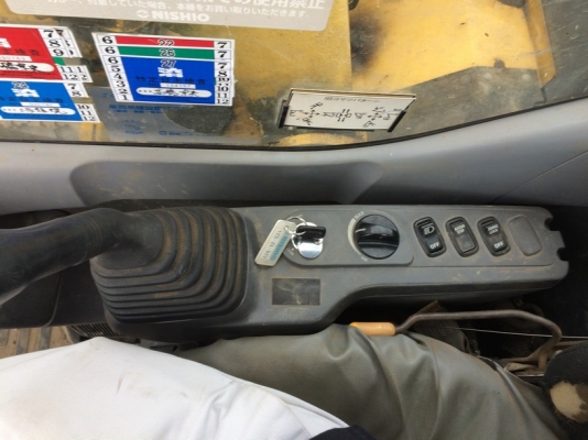 Komatsu PC128US-2EO ปี 2003 ใบแทร็คติดก้อนยาง นำเข้าจากญี่ปุ่น ถึงไทยแล้วครับ