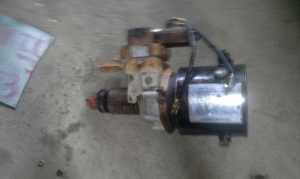 ปั้มไฮดรอลิดสี่สาย24โวลท ปั้มไฮดรอลิดสี่สาย24โวลท