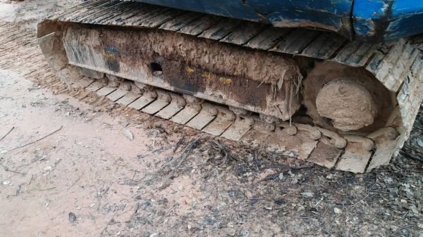 ขายด่วน KOMATSU PC60-5 .สภาพพร้อมใช้งาน เครื่องปั้มดี รถทำงานดีไม่โหลด โซ่ช่วงล่าง สวย เอกสารสัญญาซื้อขาย