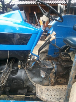 รถแทรกเตอร์