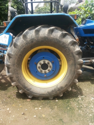 รถแทรกเตอร์