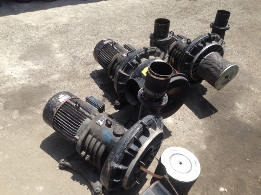 ขายโบวเวอร์ดูดอากาศแรงดันสูง Becker made in Germany ขนาด 7.5HP. 380V ให้ลมแรงมาก สภาพดีเดิมๆ วิ่งนิ่ม พร้อมใช้งาน มี 3ตัวครับ