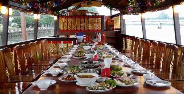 ขายเรือไม้ขนาดใหญ่