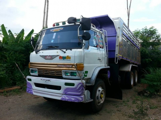 ขายรถ10ล้อ ดั้ม2เพลา FM227 เครื่อง220แรง EM100 พาวเวอร์ เบรกจิฟฟี่ ภายในสวย ยางดี สภาพพร้อมใช้งาน เอกสารพร้อมโอน ราคา780,000 สนใจโทร 090-8588220คุณนะ 093-3258446คุณบิว หรือเข้าดูสินค้าอื่นๆได้ที่ www.narong2truck.com หรือ www.truck.in.th/498 หรือเพจFacebo