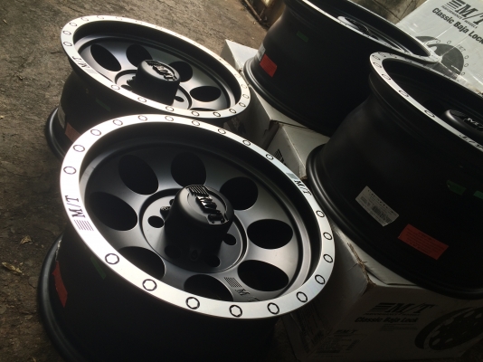 Mickey Thomson Classic Baja Lock ขอบ17 แท้ๆ