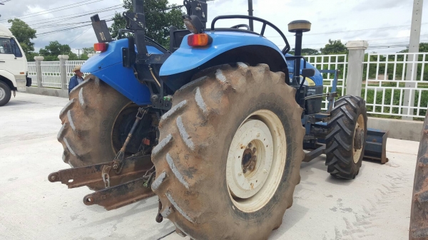 ขาย รถไถ New Holland TD95D 98HP Plus 2 เพลา ปี 56 เอกสารเล่มทะเบียนครบ อุปกรณ์มีแค่ผานดันหน้า ขาย รถไถ New Holland TD95D 98HP Plus 2 เพลา ปี 56 เอกสารเล่มทะเบียนครบ อุปกรณ์มีแค่ผานดันหน้า