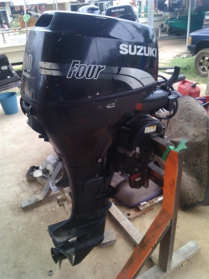 เครื่องเรือ ซูซูกิ 30แรงม้า 4จังหวะ พร้อมใช้งาน