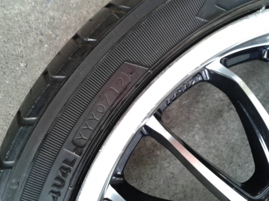 ขอบ17นิ้ว4รู100/114 พร้อมยาง สวยๆ 4 ล้อ ราคา 6900 บาท ขอบ17นิ้ว4รู100/114 พร้อมยาง สวยๆ 4 ล้อ ราคา 6900 บาท