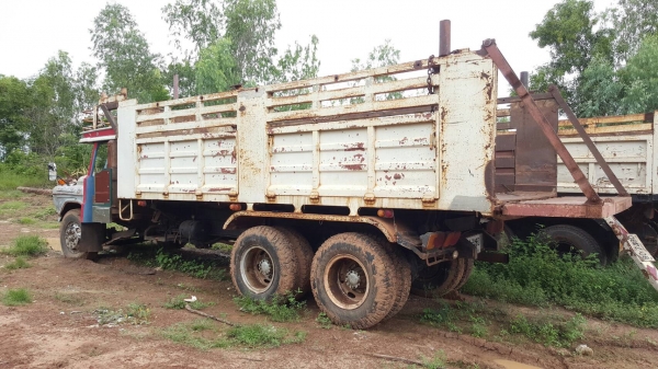 ขาย 10 ล้อ หัวยาว 2 เพลาดั้ม ช่วงล่างใหญ่จัมโบ้ เครื่อง EH700 168 แรงม้า คัสซีสวย คานหน้าใหญ่ สโลว์อินเตอร์ พวงมาลัยพาวเวอร์ ทะเบียนพร้อมโอนครับ