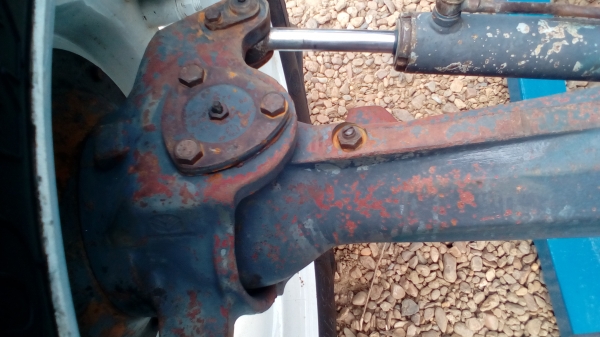 ขายรถไถFORDรุ่น6640คานหน้า NEWHOLLAND  พร้อมเอกสารอินวอย