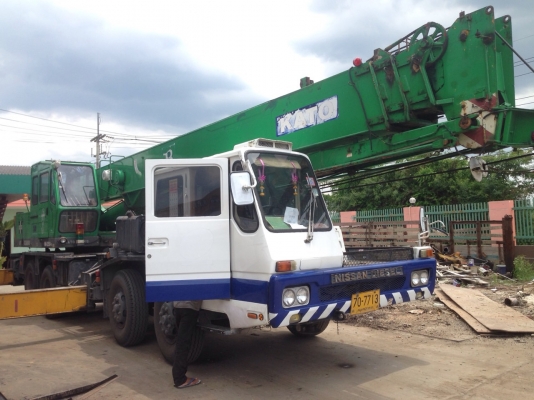 ขายรถเครน25 ตัน 12 ล้อ คาโต้