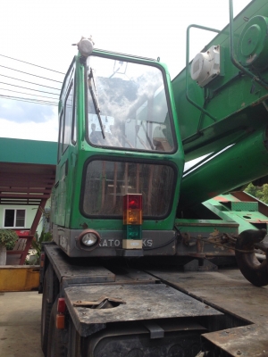 ขายรถเครน25 ตัน 12 ล้อ คาโต้