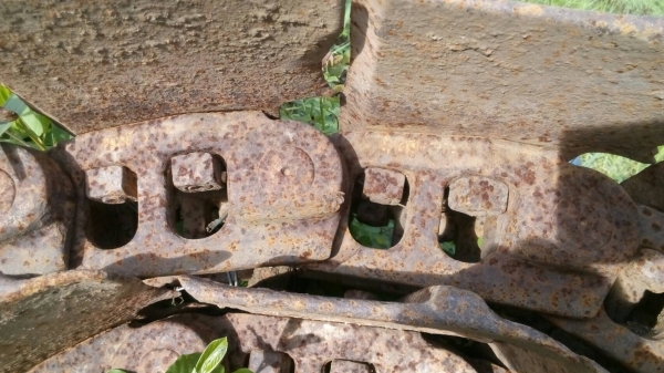 ขายโซ่รถแทรกเตอร์ D-4-H ตีนไก่ โซ่แท้ เบอร์โก้ บู๊ชนํ้ามัน สภาพสวยลิงค์หนาบู๊ชกลมแผ่นตามสภาพขายไม่แพงครับ