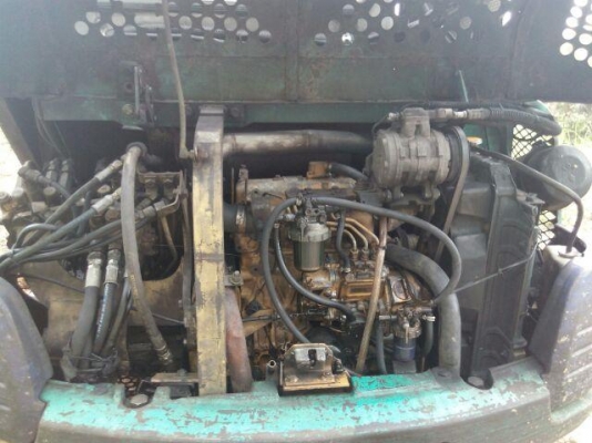 ขาย!! >>> Komatsu Pc30 รุ่น 7 <<< มีหัวเก๋ง ราคา 360,000 บาท ขาย!! >>> Komatsu Pc30 รุ่น 7 <<< มีหัวเก๋ง ราคา 360,000 บาท