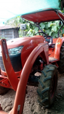 ขายดาวน์รถไถคูโบต้า4708spพร้อมอุปกรณ์3ชิ้น