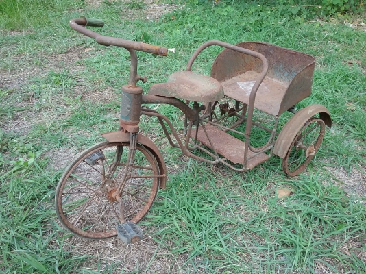 ขายสามล้อเด็ก ของเก่าแนวสะสม แต่งบ้านแต่งร้าน