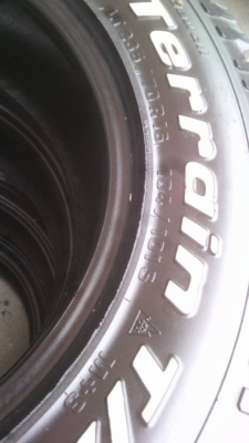 BF 235/70R16 ปี 09 ดอกติดหนวดยางเก่าเก็บ