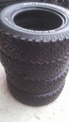 BF 235/70R16 ปี 09 ดอกติดหนวดยางเก่าเก็บ