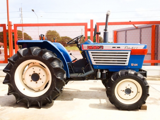 รถไถนำเข้าจากญี่ปุ่น ISEKI TL2700 4x4 พร้อมใช้งาน ติดต่อคุณเอ 090-9977111