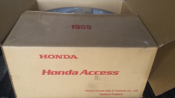 แม็กออนิว ฮอนด้า ขอบ 15 สภาพ 99\% ขันน็อตถอดครั้งเดียวถอดในศูนย์เลยครับ