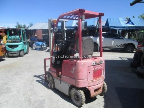 รถยกไฟฟ้า TOYOTA  3FB7 รหัสสินค้า 80802851  Tel.086-8150487  Line ID: nihonmono