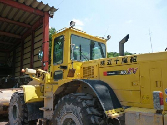 รถตักล้อยาง KLD 80 ZV