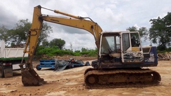 ขายแบ็คโฮ Komatsu pc120-5 เครื่องเดิม ปั๊มเดิม คอนโทรลสั้น ไฟฟ้าตัด จอไฟขึ้น กล่องอยู่ เอกสารซื้อขาย