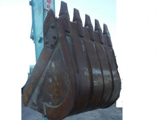 KOBELCO รุ่น SK 135 SR-2 ปี 2010 KOBELCO รุ่น SK 135 SR-2 ปี 2010