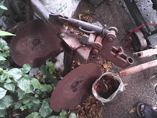 โครงรถไถ โครงรถไถ