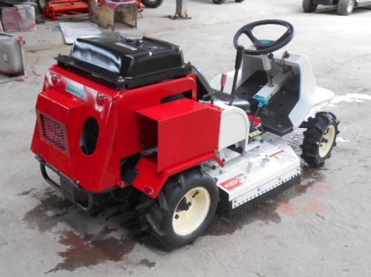 รถตัดหญ้า MASAO CLM1304 18 แรง พร้อมใช้งาน รถตัดหญ้า MASAO CLM1304 18 แรง พร้อมใช้งาน