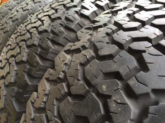 ยาง bf all 315/70/17 ปี 09