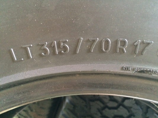 ยาง bf all 315/70/17 ปี 09