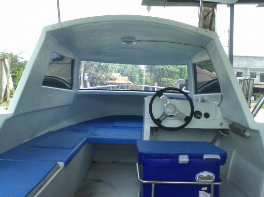 ขายเรือตกปลา18 ฟุต พร้อมเทเลอร์ ไม่มีเครื่องนะครับ