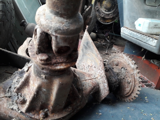 ตัวทด  แปลงจากเฟืองท้าย รถกระป้อ