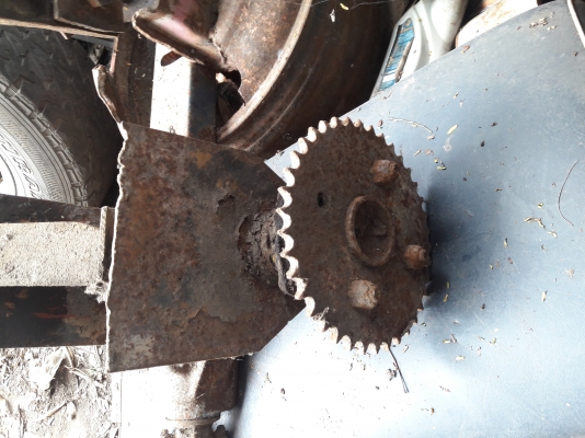 ตัวทด  แปลงจากเฟืองท้าย รถกระป้อ