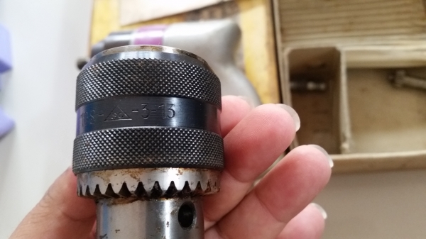 ขายสว่านลม ขันสกรู/น็อต/เจาะ