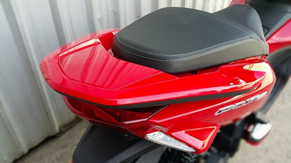 New PCX smart key ตัวเตาแก๊ส สวยใหม่กริ๊บ 1000 กิโลแท้ รถบ้าน หาอยู่คันนี้คุ้ม