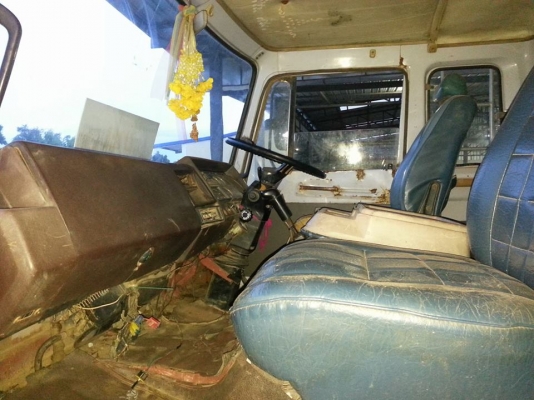 ขายรถ10ล้อ ดั้ม2เพลา FM18 เครื่อง185แรง HO7C พาวเวอร์ เบรกจิฟฟี่ เกียร์อิตั้น สภาพพร้อมใช้งาน เอกสารพร้อมโอน ราคา630,000 สนใจโทร 090-8588220คุณนะ 093-3258446คุณบิว หรือเข้าดูสินค้าอื่นๆได้ที่ www.narong2truck.com หรือ www.truck.in.th/498 หรือเพจFacebook ณ