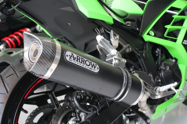 <<<เคลียร์สต็อก>>ท่อARROW Ninja300 ราคา12,000- Fullsystem