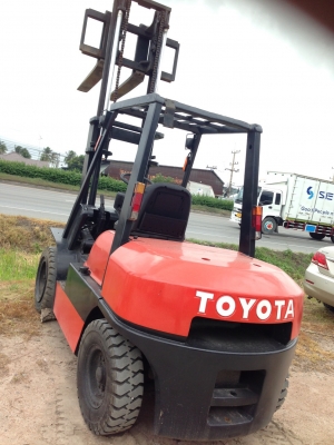 ขายรถยกโฟร์คลิฟท์3.5ตัน ดีเซล