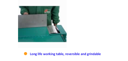 เครื่องขัดกระดาษทรายสายพาน แบบแท่น Heavy Duty ยี่ห้อ EVER GRIND จากอิตาลี พร้อมขาตั้งสเตนเลสใช้วางชิ้นงานที่ขัด เครื่องขัดกระดาษทรายสายพาน แบบแท่น Heavy Duty ยี่ห้อ EVER GRIND จากอิตาลี พร้อมขาตั้งสเตนเลสใช้วางชิ้นงานที่ขัด