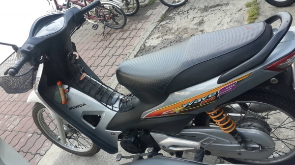 ขายฮฮนด้าเวฟ 100 UBOX ปี 48 สตาร์ทมือ