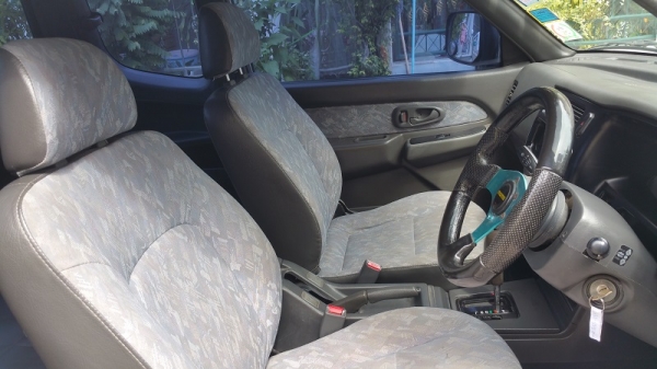 ขายสตาร์ด้าCAB เครื่อง2.5 เกียร์ออโต้ ติดแก๊สระบบหัวฉีด แอร์เย็น