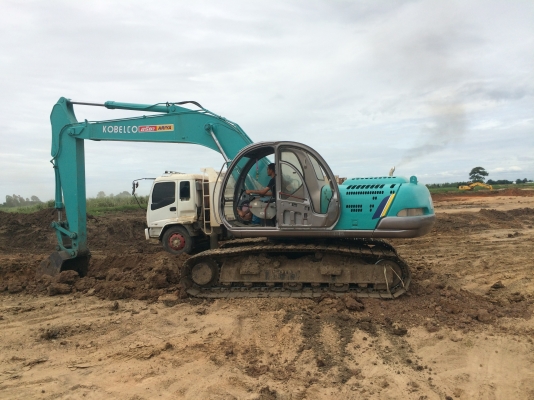 ขายด่วนKOBELCO SK200มาร์ค5ซูปเปอร์  ราคา 780000 บาท อินวอย ไฟฟ้าครบ สวยๆ
