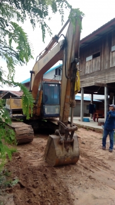 โคมัสสุ120-3เครื่องเดิมดีแห้งๆแรงๆด้วยปั่มเดิมเแวไม่ขยับบูมอาร์มพิเศษลูกเลอร์7ลูกบิดตัวซ้ายขวาสบายแอร์หนาว.โซ่หนาใช้งานได้เรยไม่ต้องซ่อมร้องมา395000ได้ตรงไหนครับ0837335338-0975511464-0999382823นิธิศ