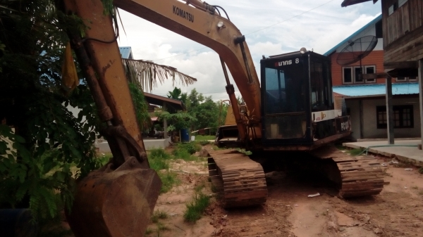 โคมัสสุ120-3เครื่องเดิมดีแห้งๆแรงๆด้วยปั่มเดิมเแวไม่ขยับบูมอาร์มพิเศษลูกเลอร์7ลูกบิดตัวซ้ายขวาสบายแอร์หนาว.โซ่หนาใช้งานได้เรยไม่ต้องซ่อมร้องมา395000ได้ตรงไหนครับ0837335338-0975511464-0999382823นิธิศ