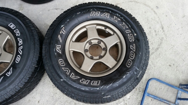 แม็กพร้อมยาง 16 เบดเล่