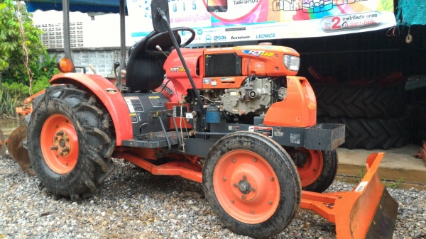 ขายรถไถ KUBOTA KRT140 pto ดันหน้า และผาน3 ราคา 125,000 อ.แกลง จ.ระยอง มีบริการขนส่งทั่วไทย DC Tractor Rayong 0818618678,0899347475 https://www.facebook.com/DC-Tractor-Rayong-3071545327…/shop… id line=081-8618678 id line=089-9347475 ขายรถไถ KUBOTA KRT140 pto ดันหน้า และผาน3 ราคา 125,000 อ.แกลง จ.ระยอง มีบริการขนส่งทั่วไทย DC Tractor Rayong 0818618678,0899347475 https://www.facebook.com/DC-Tractor-Rayong-3071545327…/shop… id line=081-8618678 id line=089-9347475